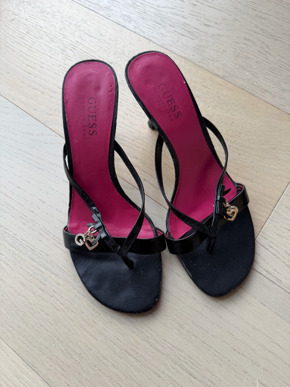 Vintage GUESS Black Strappy Sandals with Pink Insole